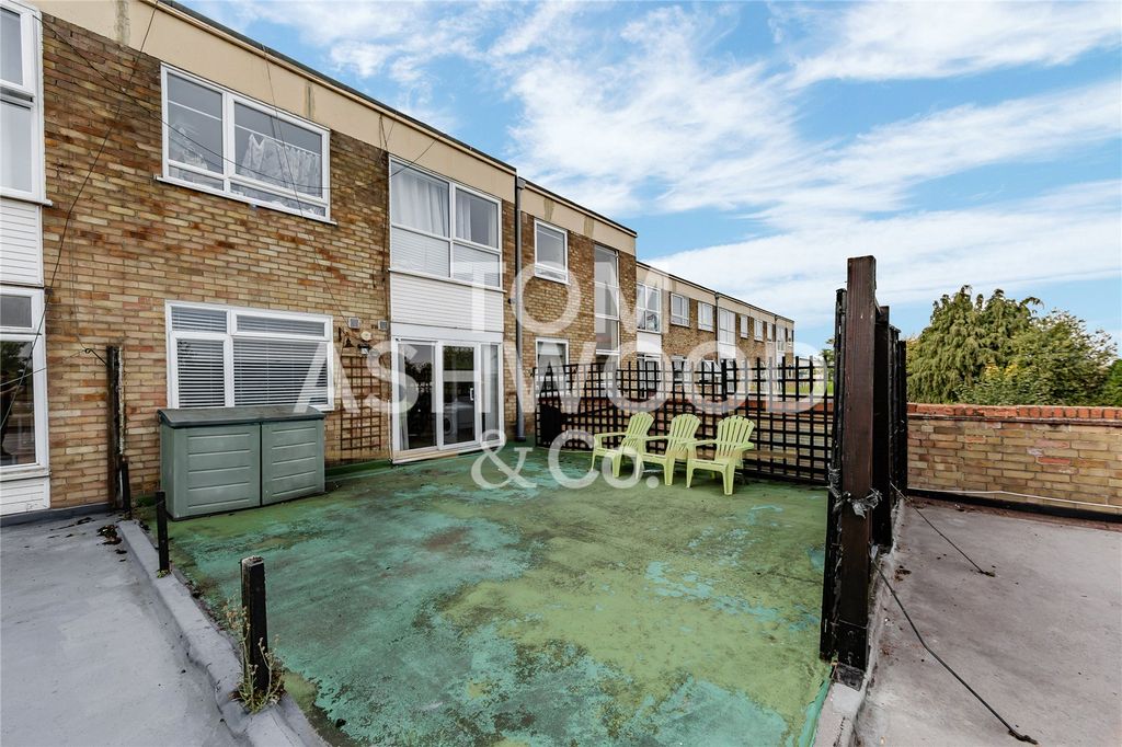 Property photo 3 of 13 Picture No. 24