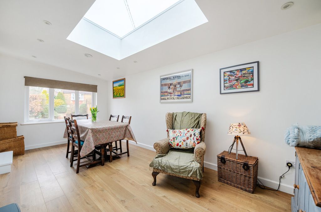 Property photo 2 of 24 1428930-14-69B2cc...