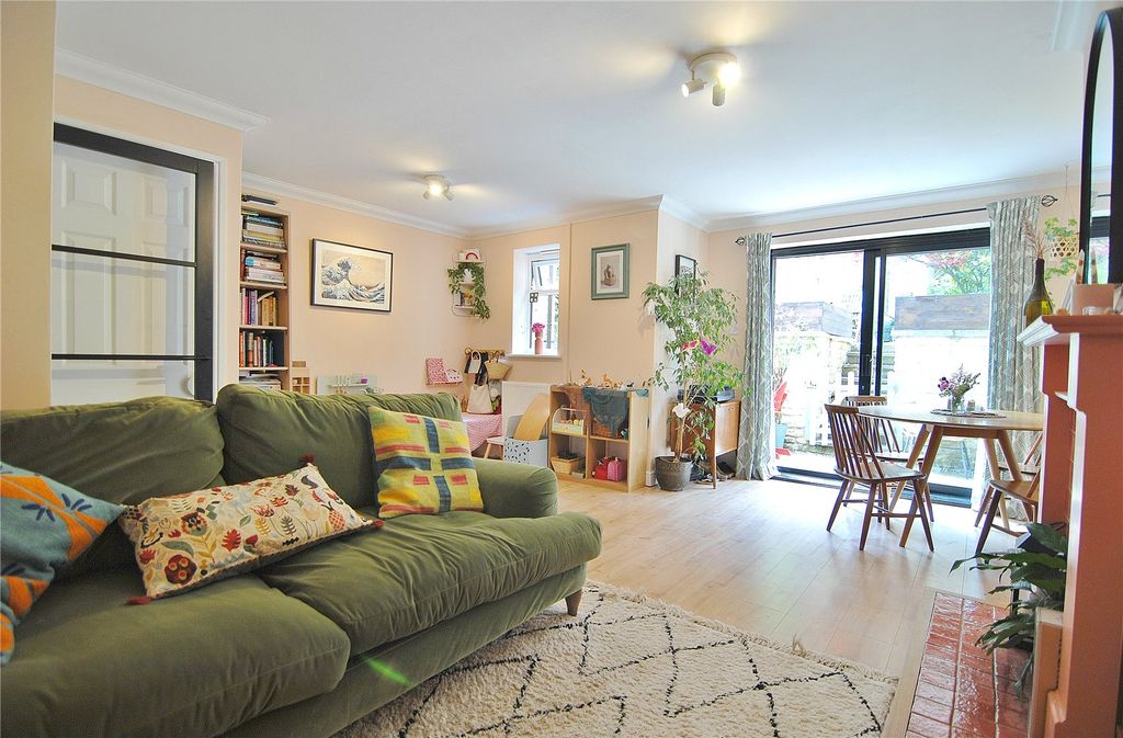 Property photo 2 of 18 Picture No. 06