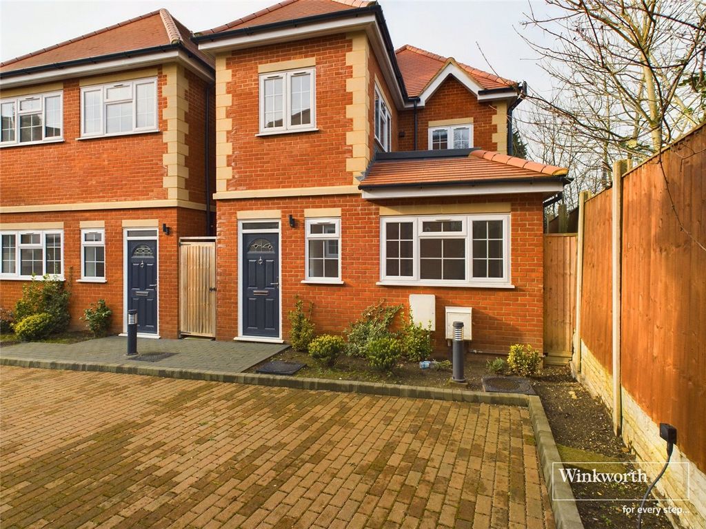 Property photo 1 of 17 External Front