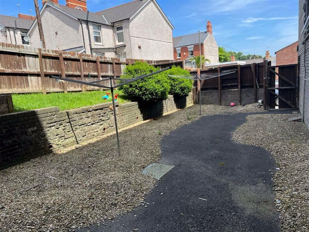 Property photo 3 of 4