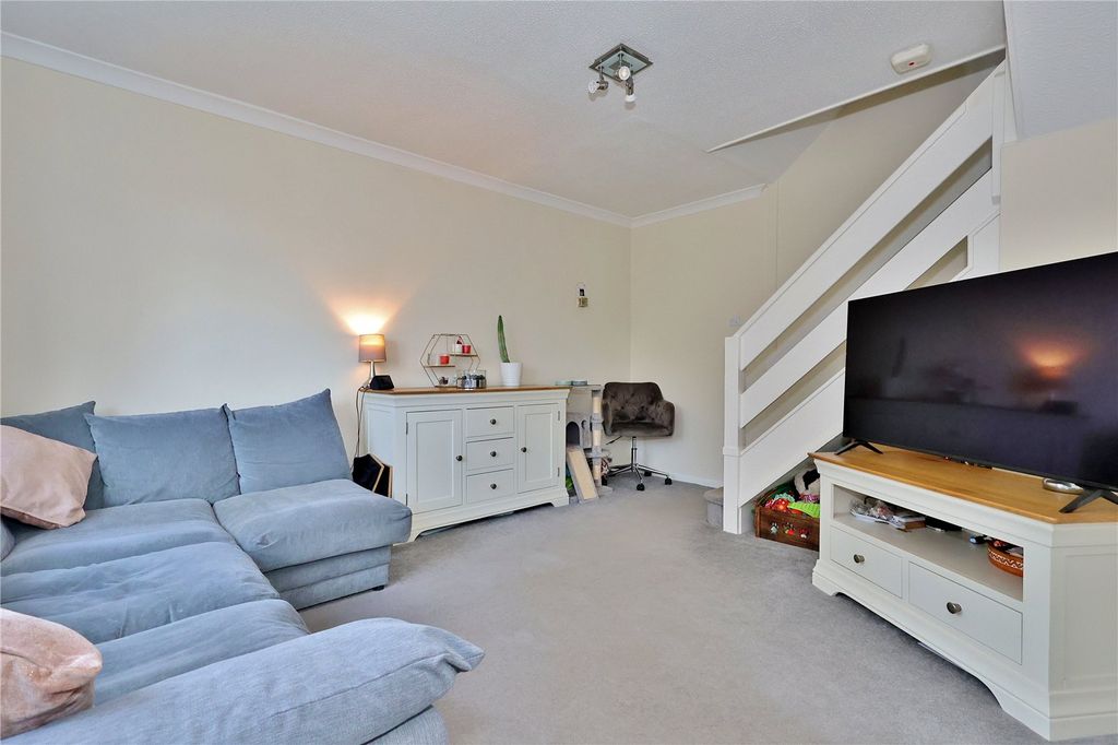 Property photo 3 of 12 Picture 3