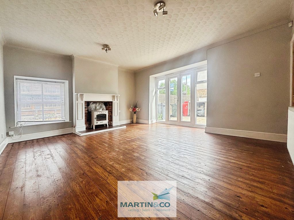 Property photo 2 of 16 F1c32B09--4217-A55C-B9C1D3Fefb02-11286-000003595Be