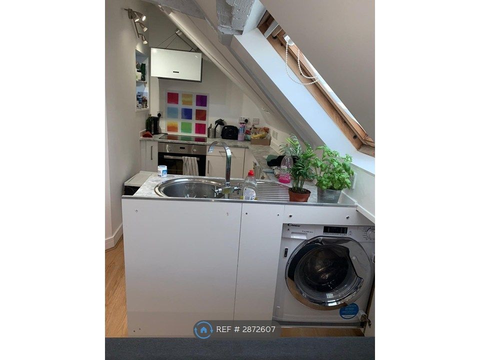 Property photo 3 of 6