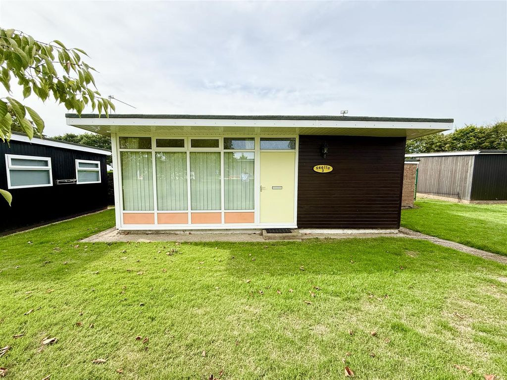 Property photo 1 of 8 Ront Aspect