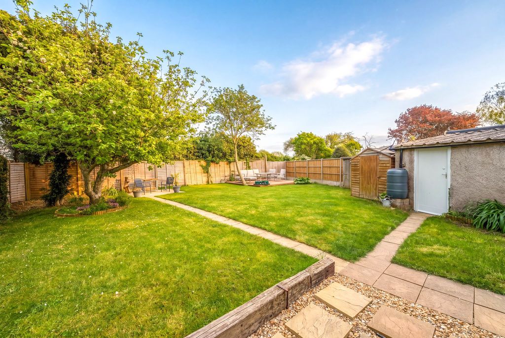 Property photo 3 of 20 Photo 1