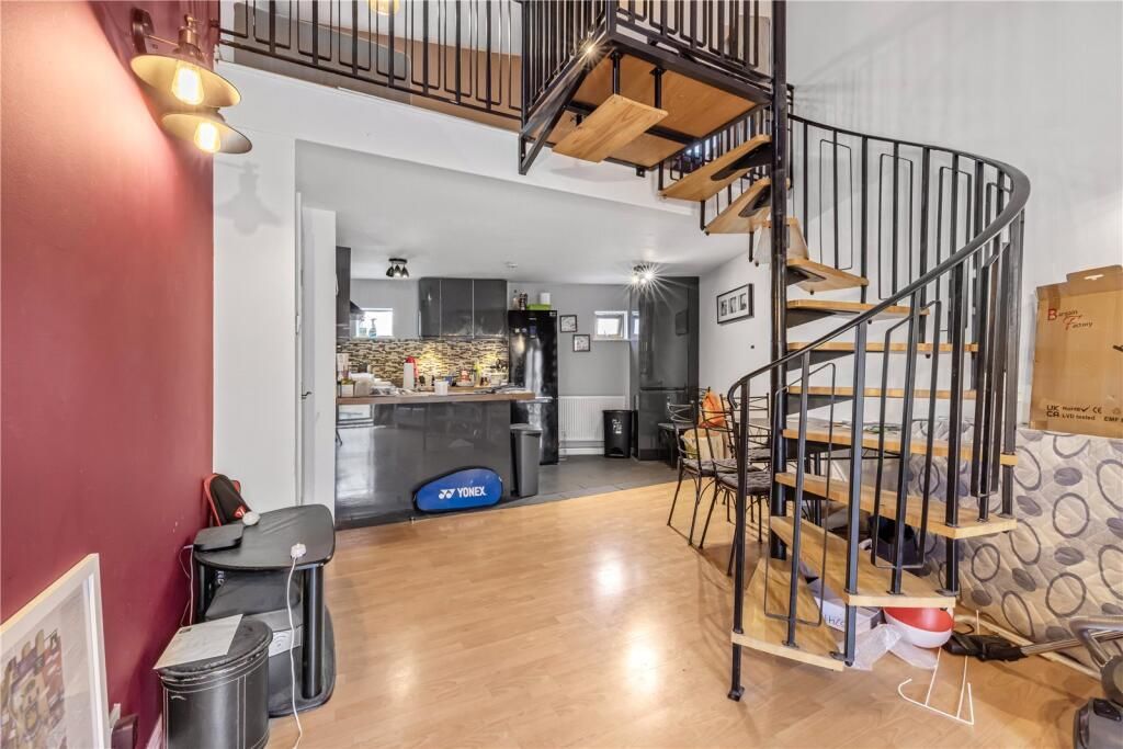 Property photo 1 of 16 209807_CDL220066_L_Img_02_0000.Jpeg