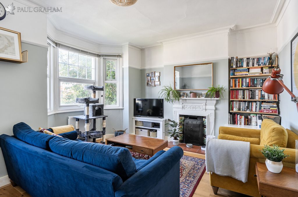 Property photo 1 of 17 2c89339B-Cb2E-478E-Bf9F-B3d6Bbd45F00