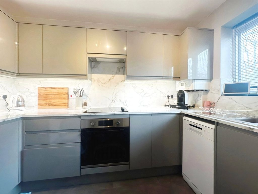 Property photo 2 of 9 Picture No. 06