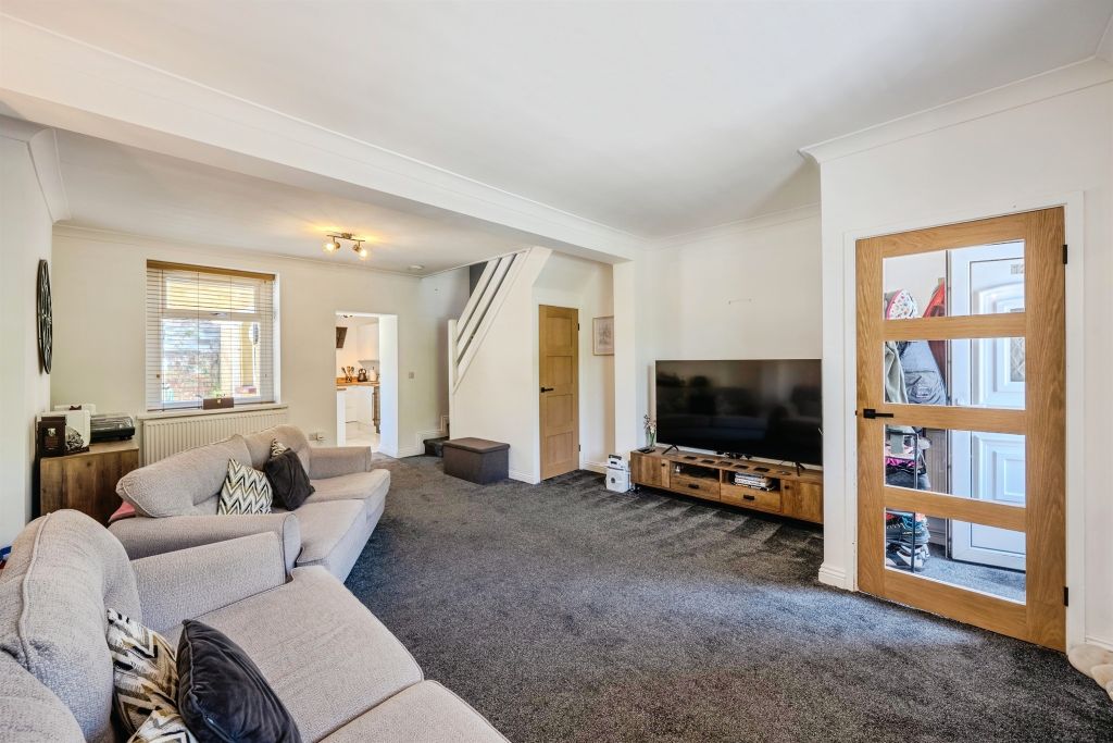 Property photo 2 of 39