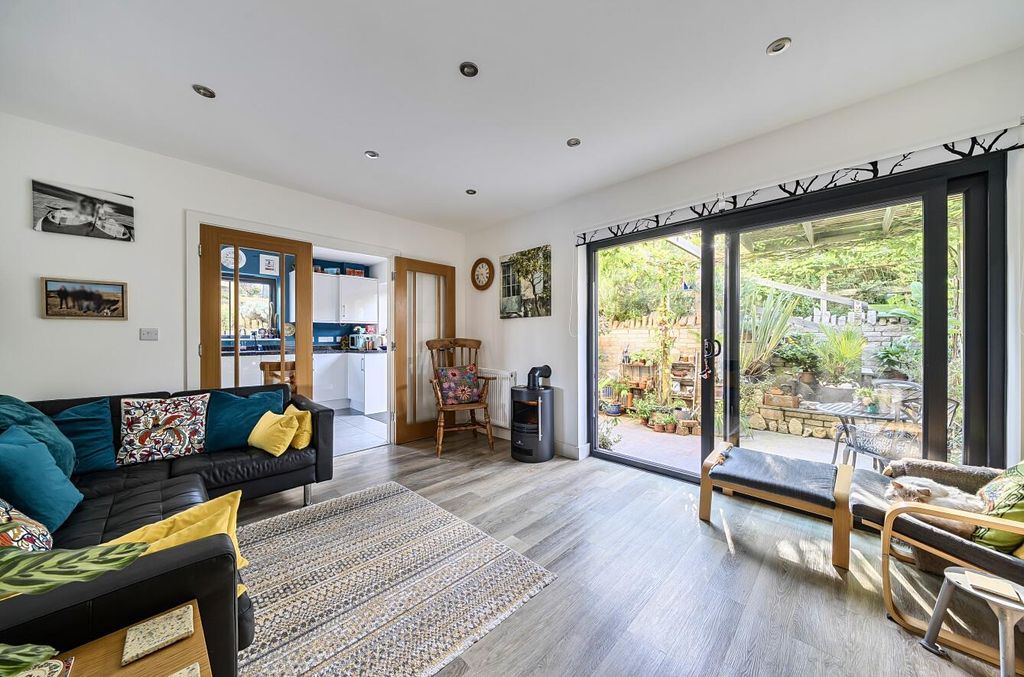 Property photo 2 of 26 1356382-21-68cd83041E1E9.Jpg