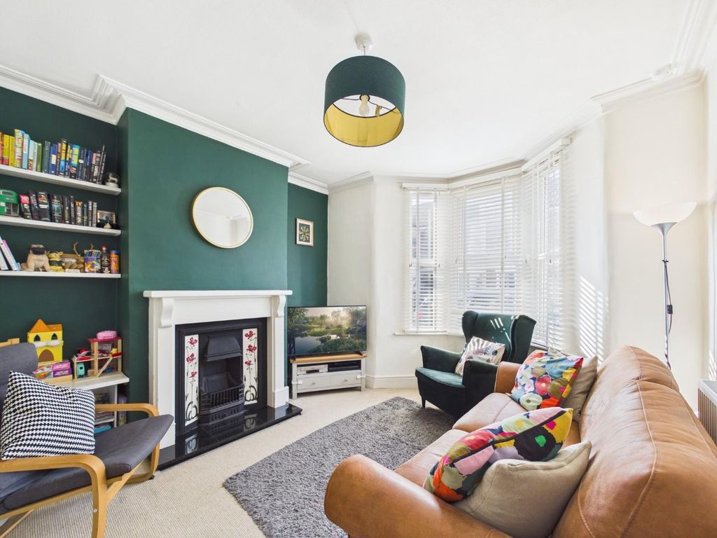 Property photo 2 of 27 Cam01576G0-Pr0341-Still003.Jpg