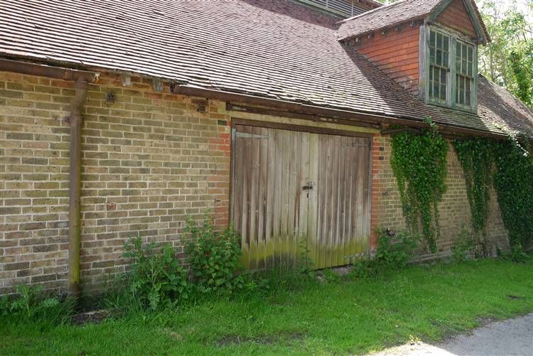 Property photo 2 of 6