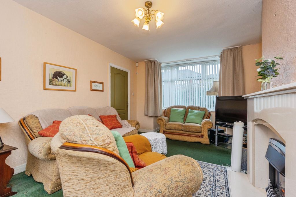 Property photo 3 of 15