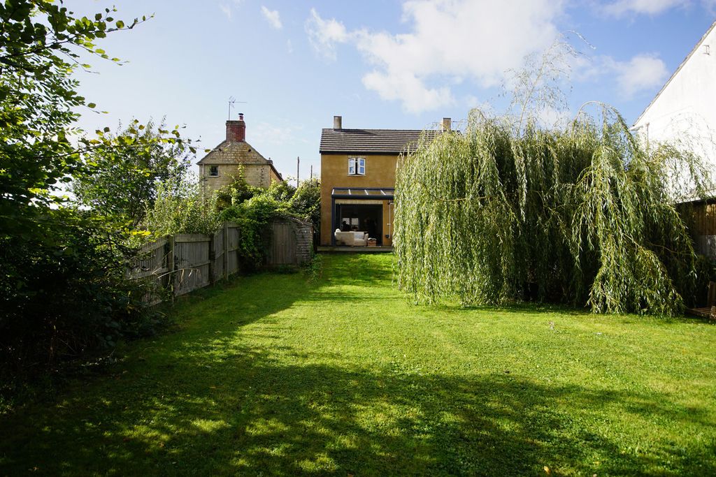 Property photo 2 of 24