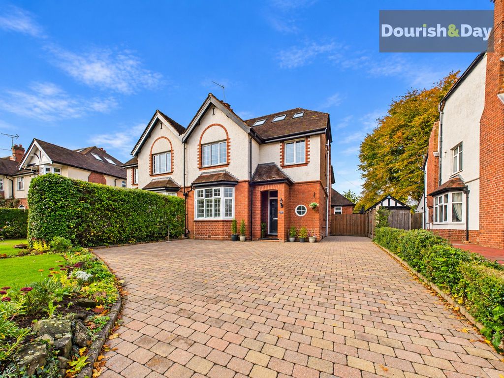 Property photo 1 of 32