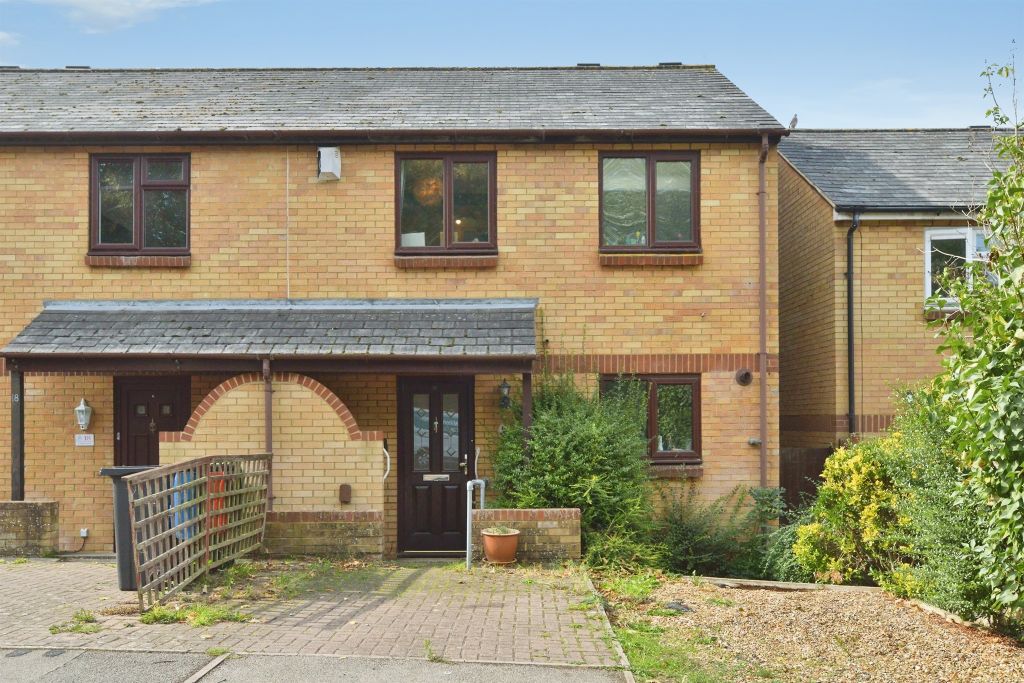 Property photo 1 of 18