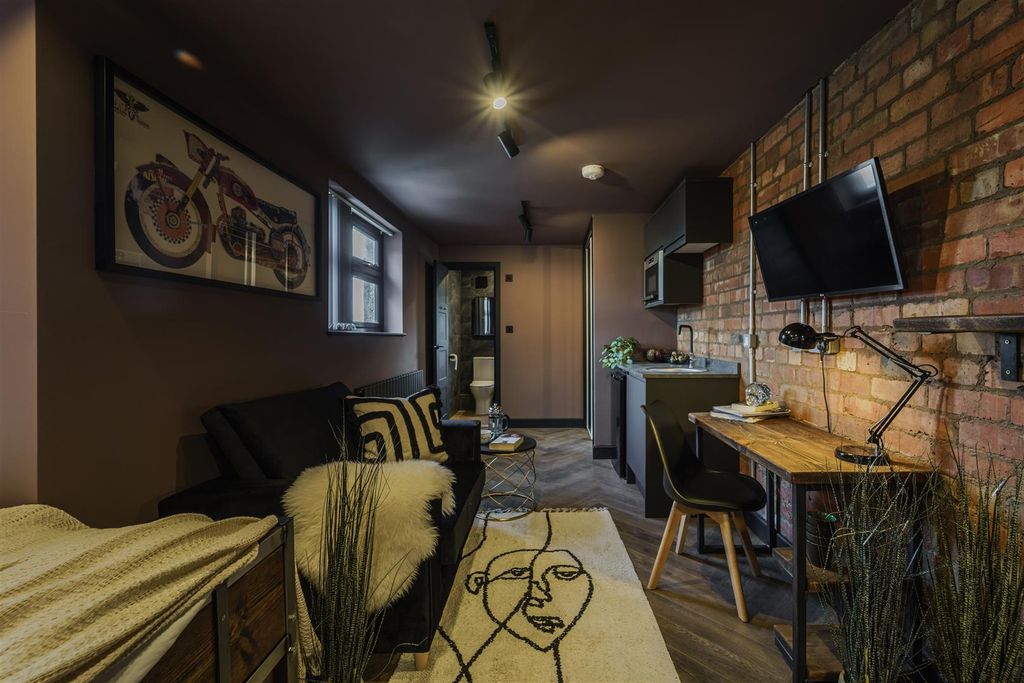 Property photo 1 of 9 039-Dsc05056-Hdr.Jpg