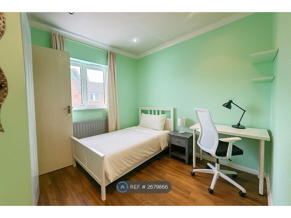 Property photo 3 of 3