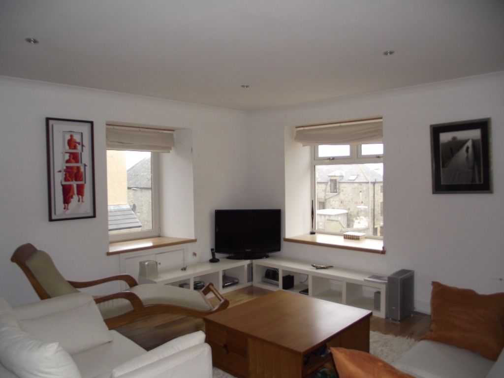 Property photo 3 of 11 Photo 3