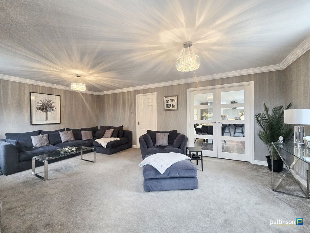 Property photo 2 of 47