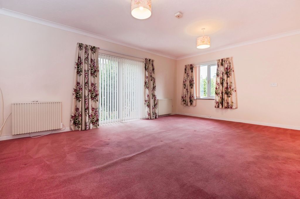 Property photo 3 of 15 Photo