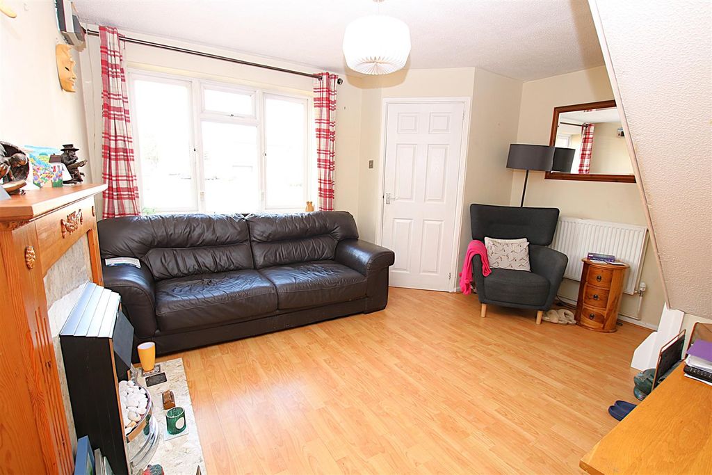 Property photo 2 of 11 Img_1211.Jpg