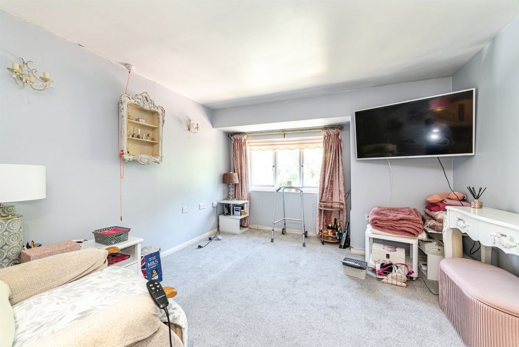 Property photo 3 of 9