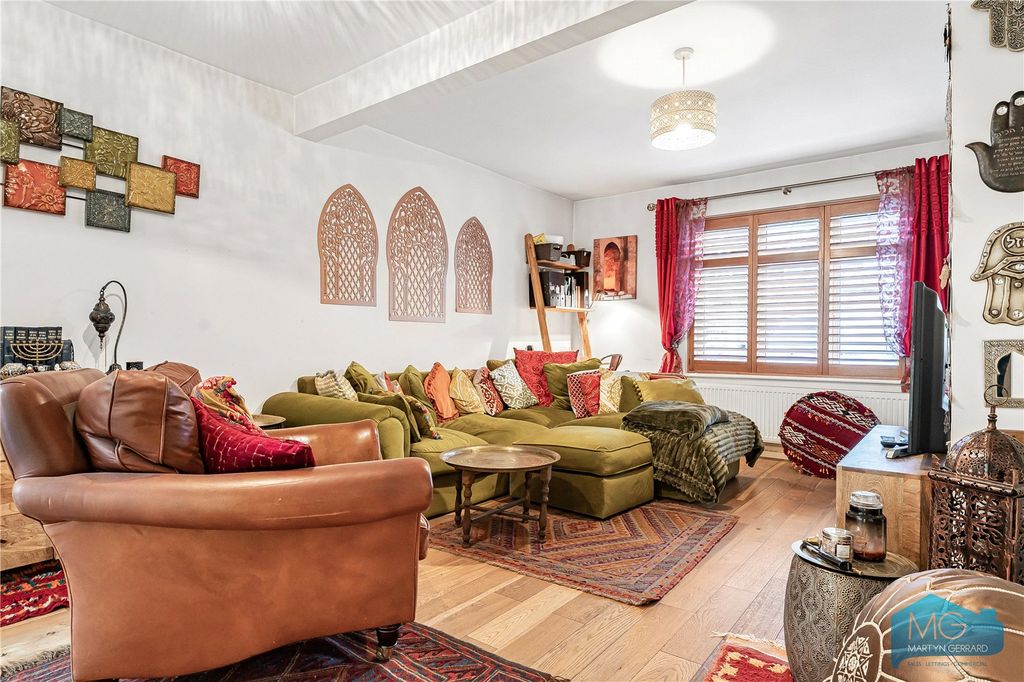 Property photo 2 of 19 Picture No. 04