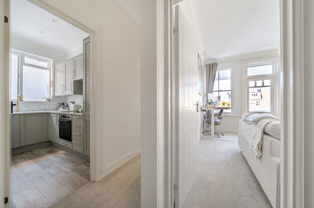 Property photo 3 of 13 1524934-5-6Ab63B7...