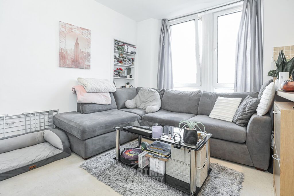 Property photo 3 of 10