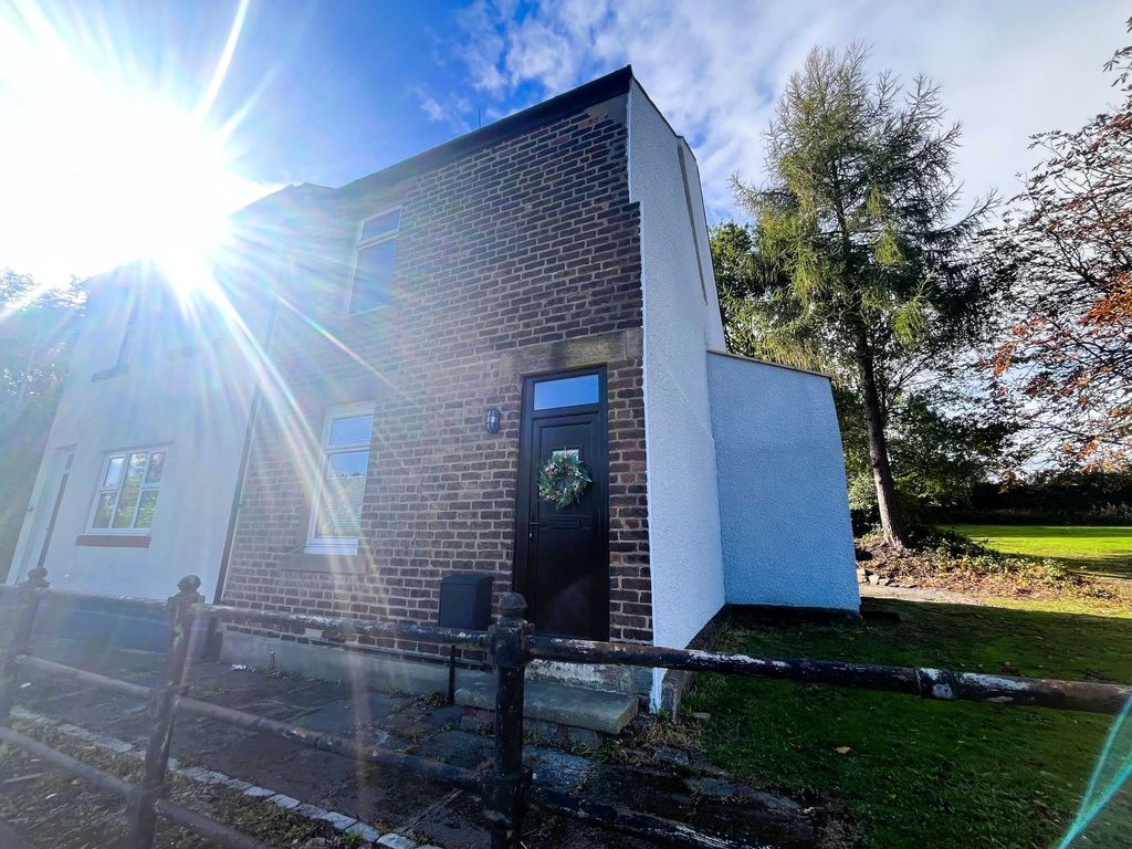 Property photo 1 of 17 Photograph 1