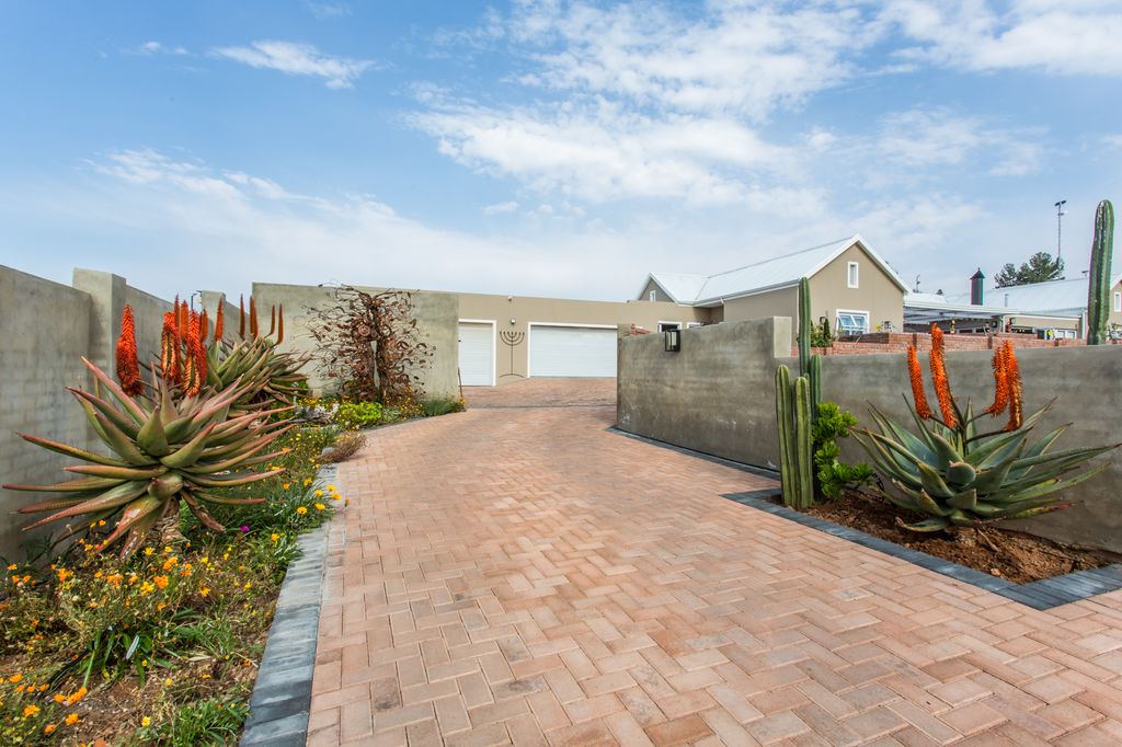 Property photo 1 of 29