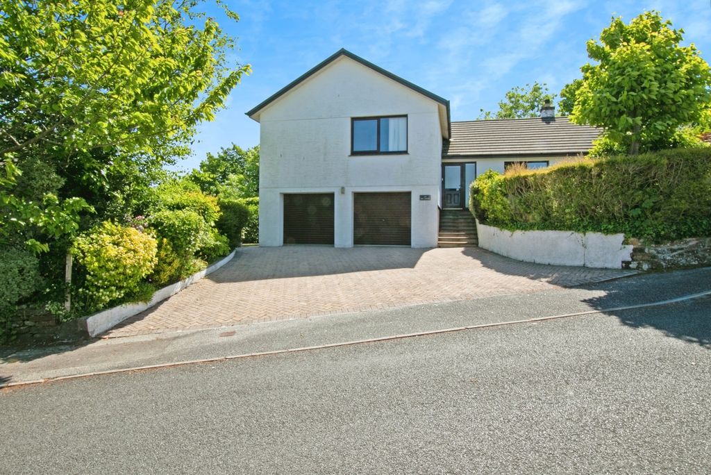 Property photo 1 of 14 Photo