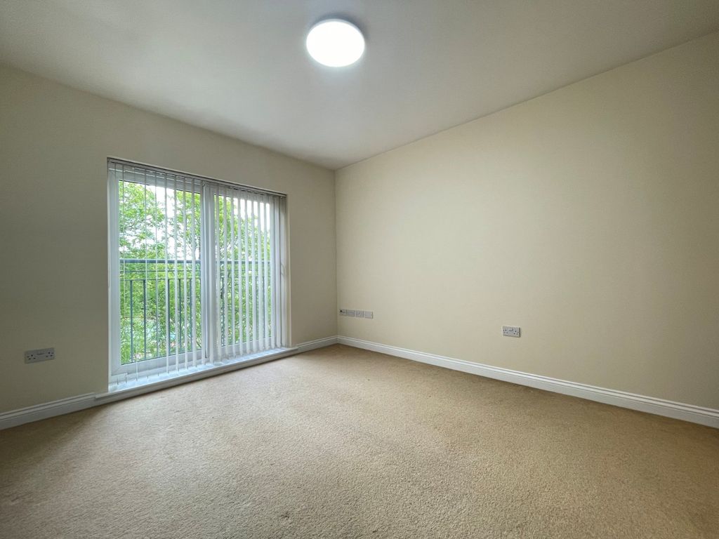 Property photo 2 of 7 Picture No. 13