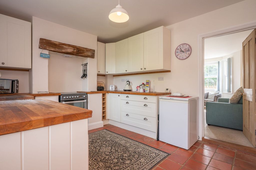 Property photo 3 of 16