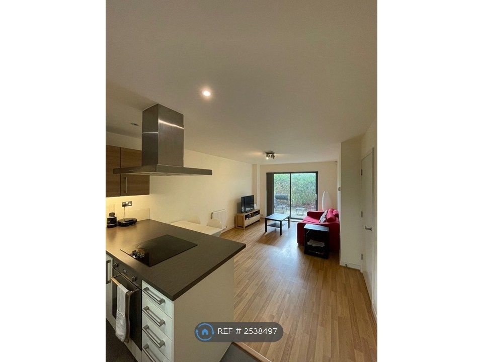 Property photo 2 of 25