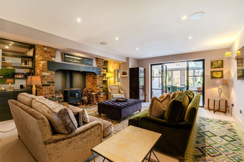 Property photo 3 of 50 Formal Drawing Room