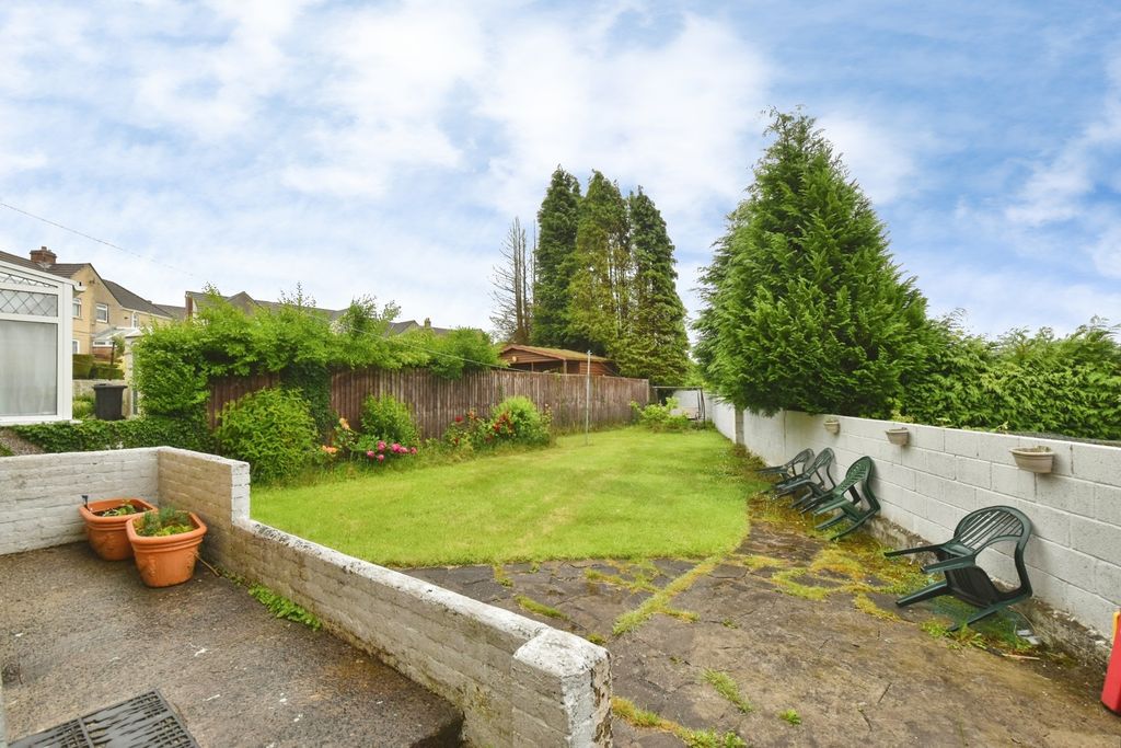 Property photo 2 of 20 Pbox-Img.Jpg