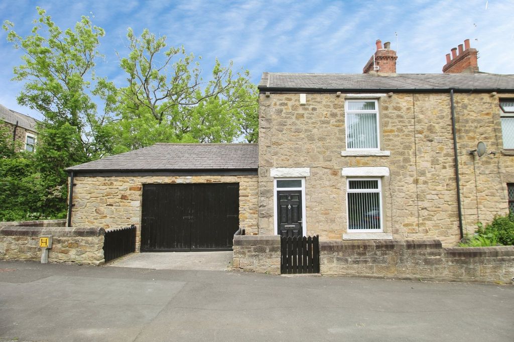 Property photo 1 of 16 External