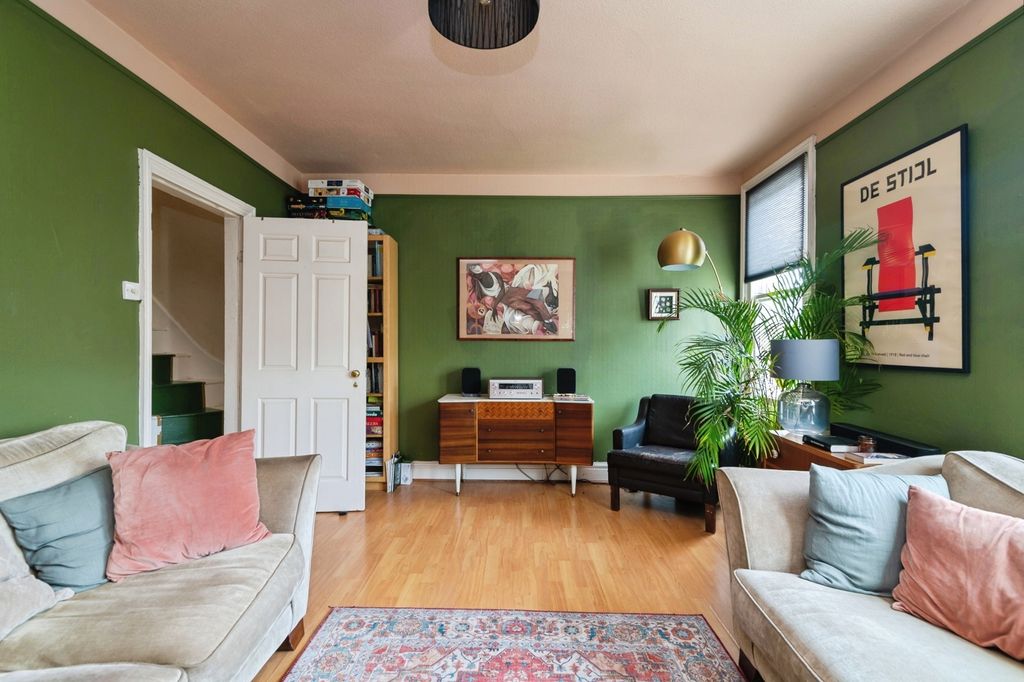 Property photo 3 of 20 Photo