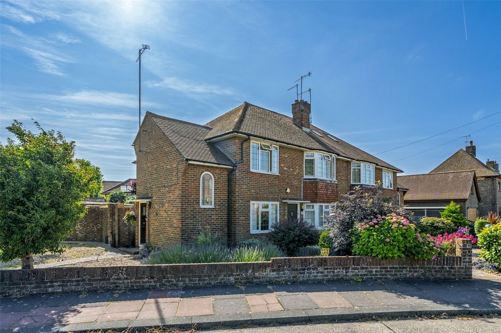 Property photo 1 of 18 Picture No. 03