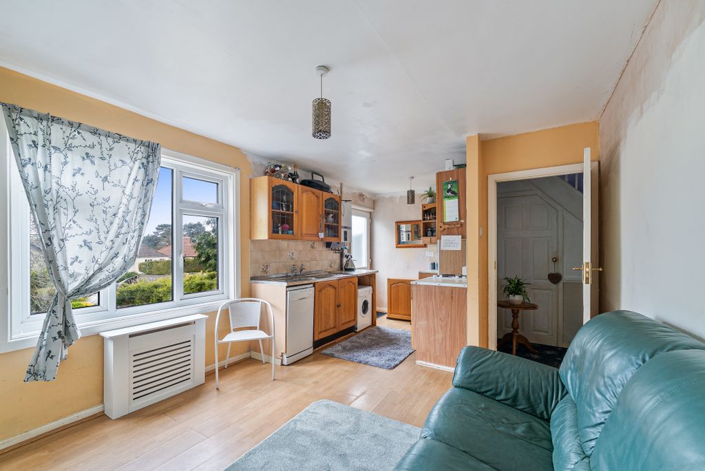 Property photo 2 of 13 Gallery