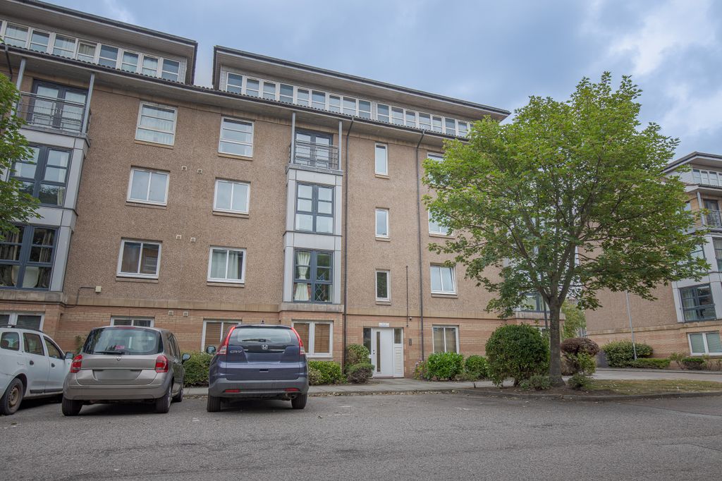 Property photo 1 of 25