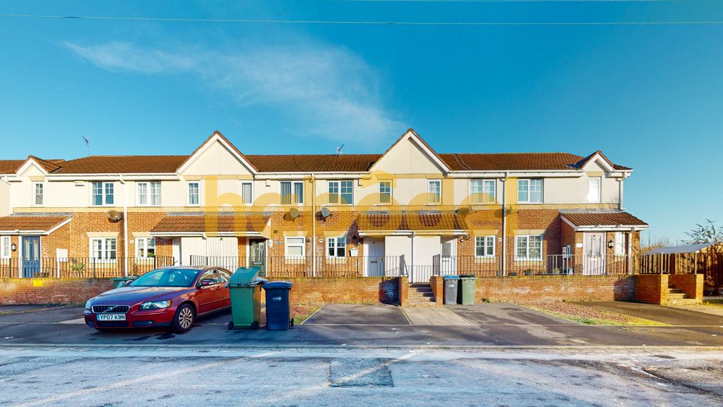 Property photo 1 of 8