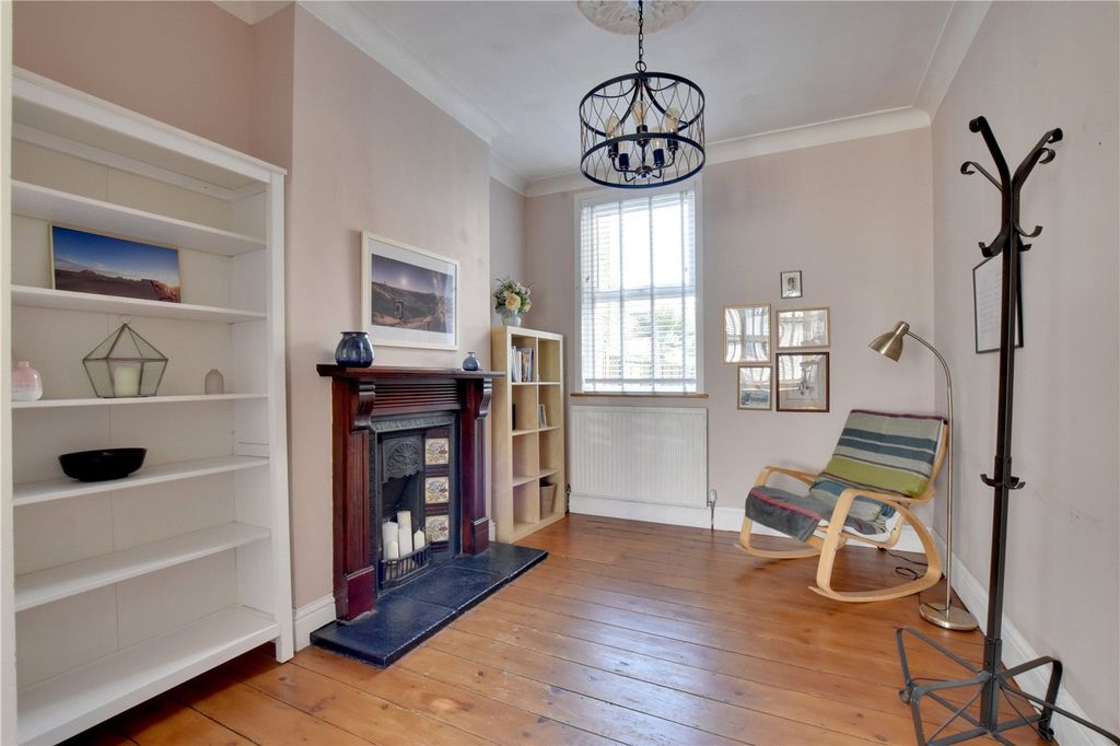 Property photo 3 of 18 Picture No. 39