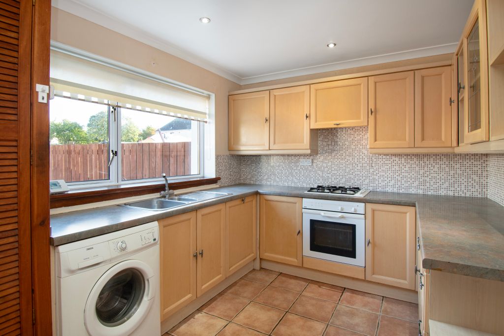 Property photo 2 of 23
