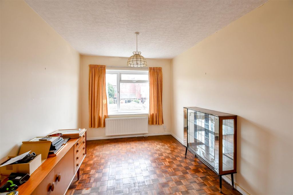 Property photo 3 of 20