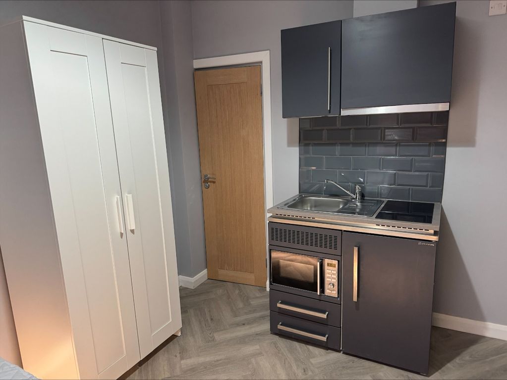 Property photo 3 of 7 4683413