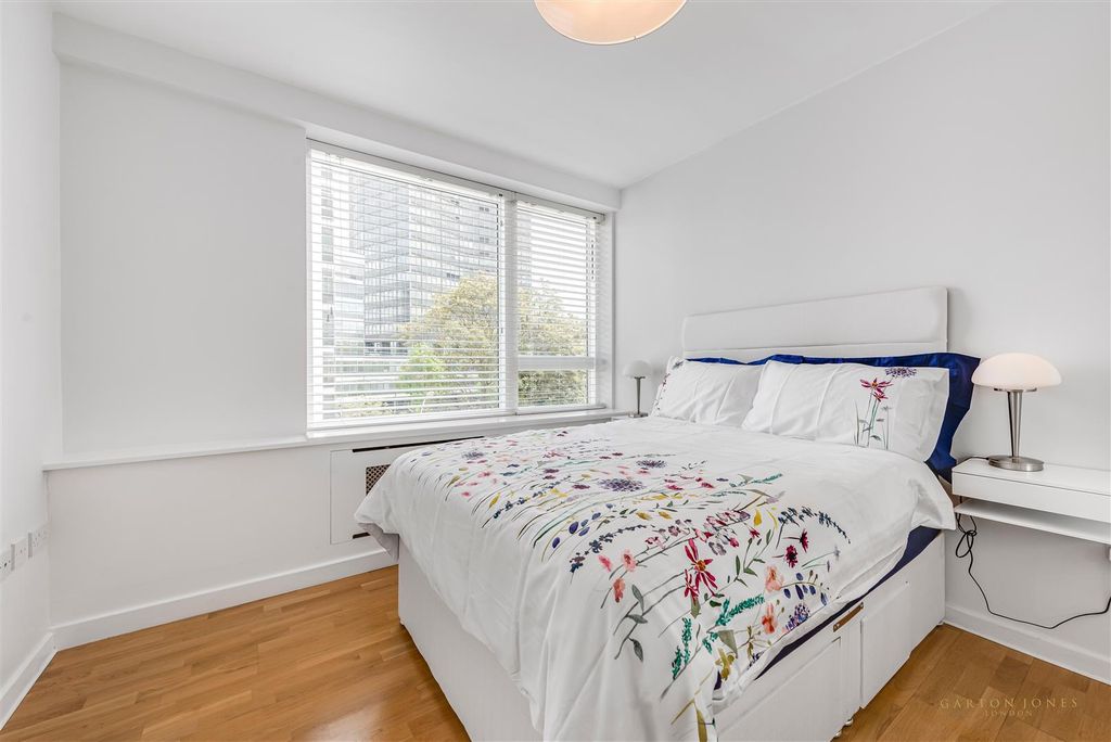 Property photo 3 of 11 Bedroom.Jpg